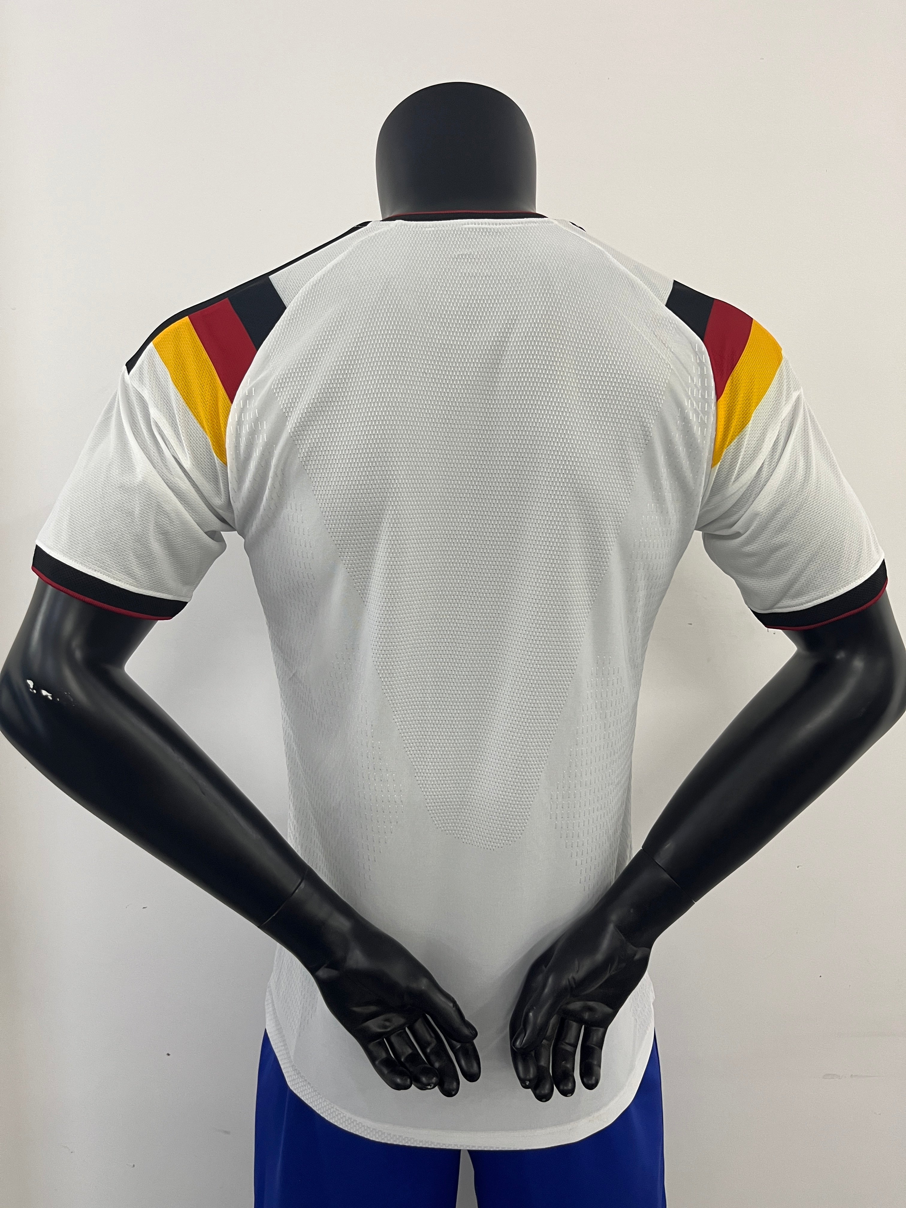 ALLEMAGNE DOMICILE 26/27