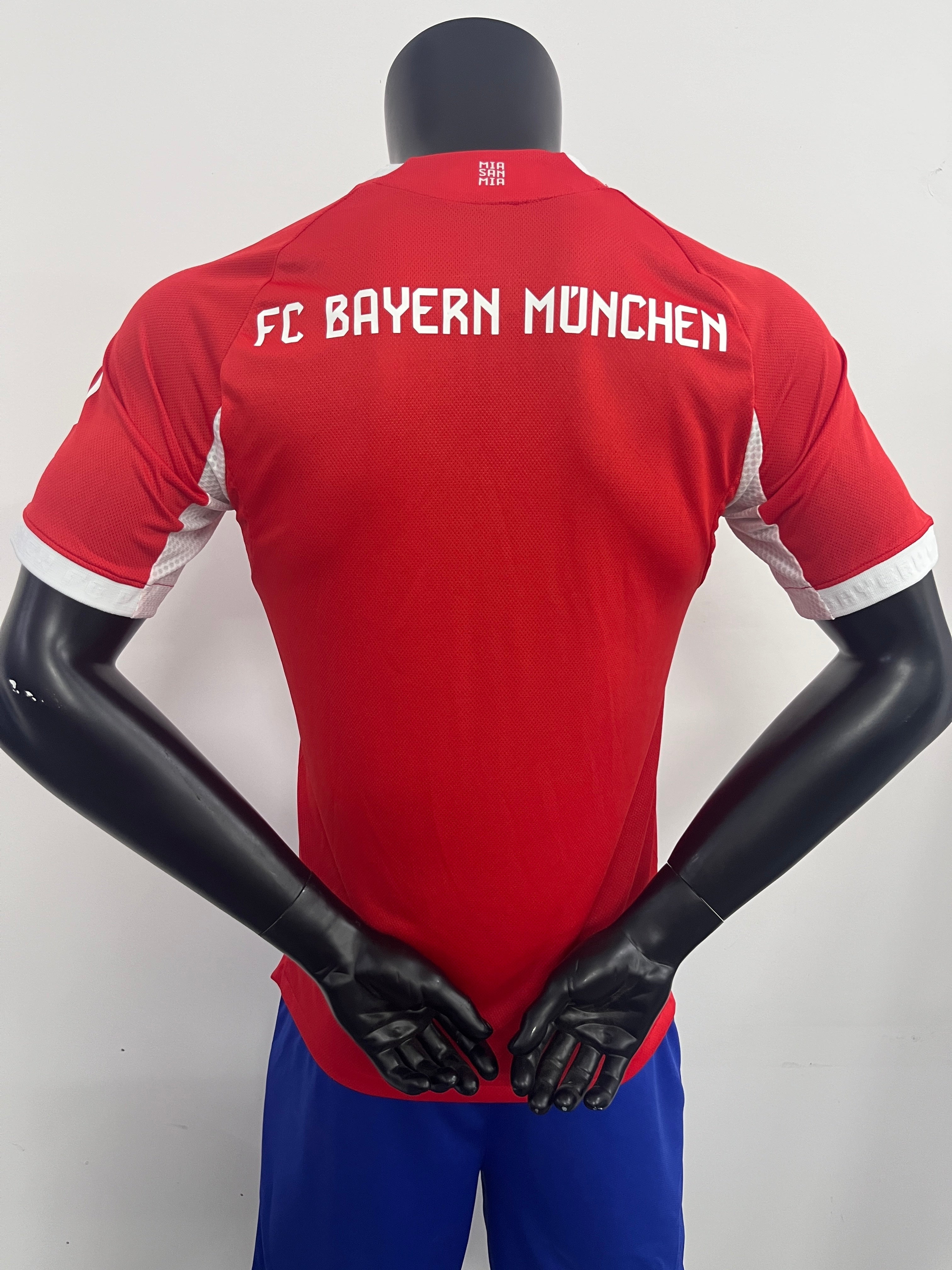 BAYERN MUNICH DOMICILE 25/26